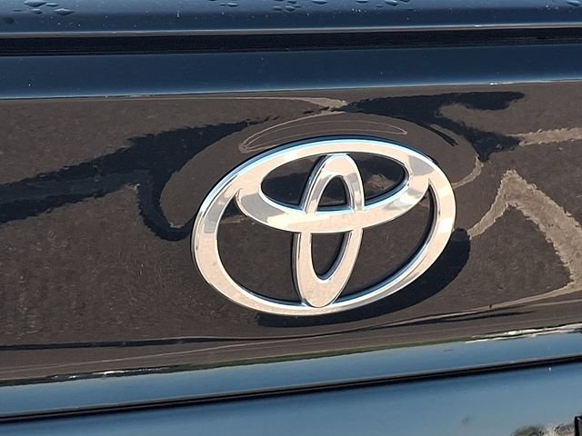 Used 2025 Toyota Camry SE FWD image 30