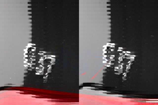 Used 2010 INFINITI G37 Sport w/ Premium Pkg image 8