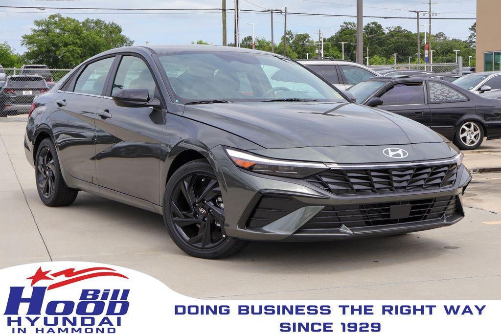 New 2026 Hyundai Elantra SEL Sport Premium