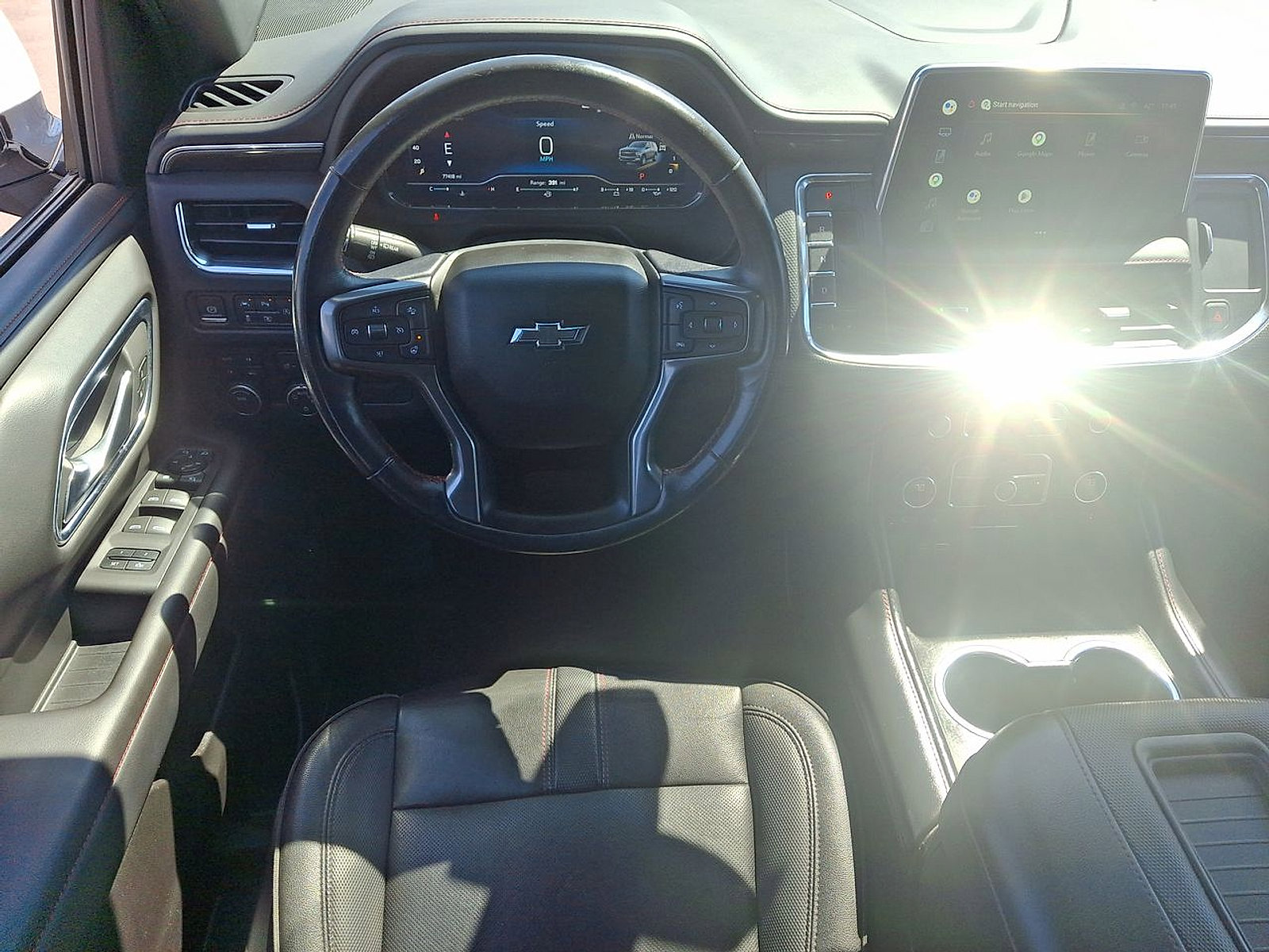 Certified 2022 Chevrolet Suburban RST w/ Luxury Package AWD/4WD image 21