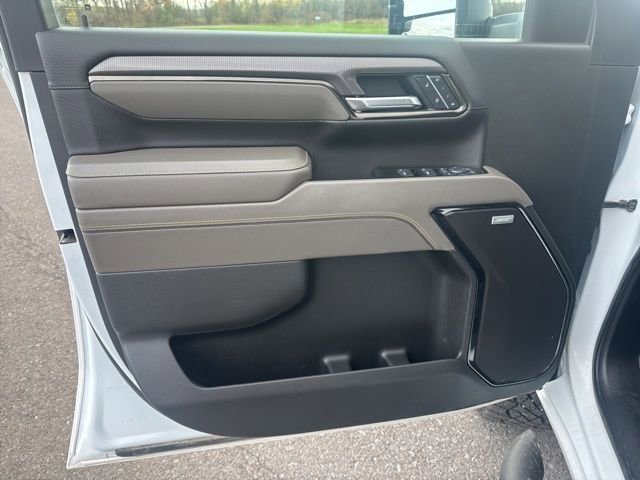 Certified 2025 Chevrolet Silverado 2500 ZR2 w/ Technology Package image 10