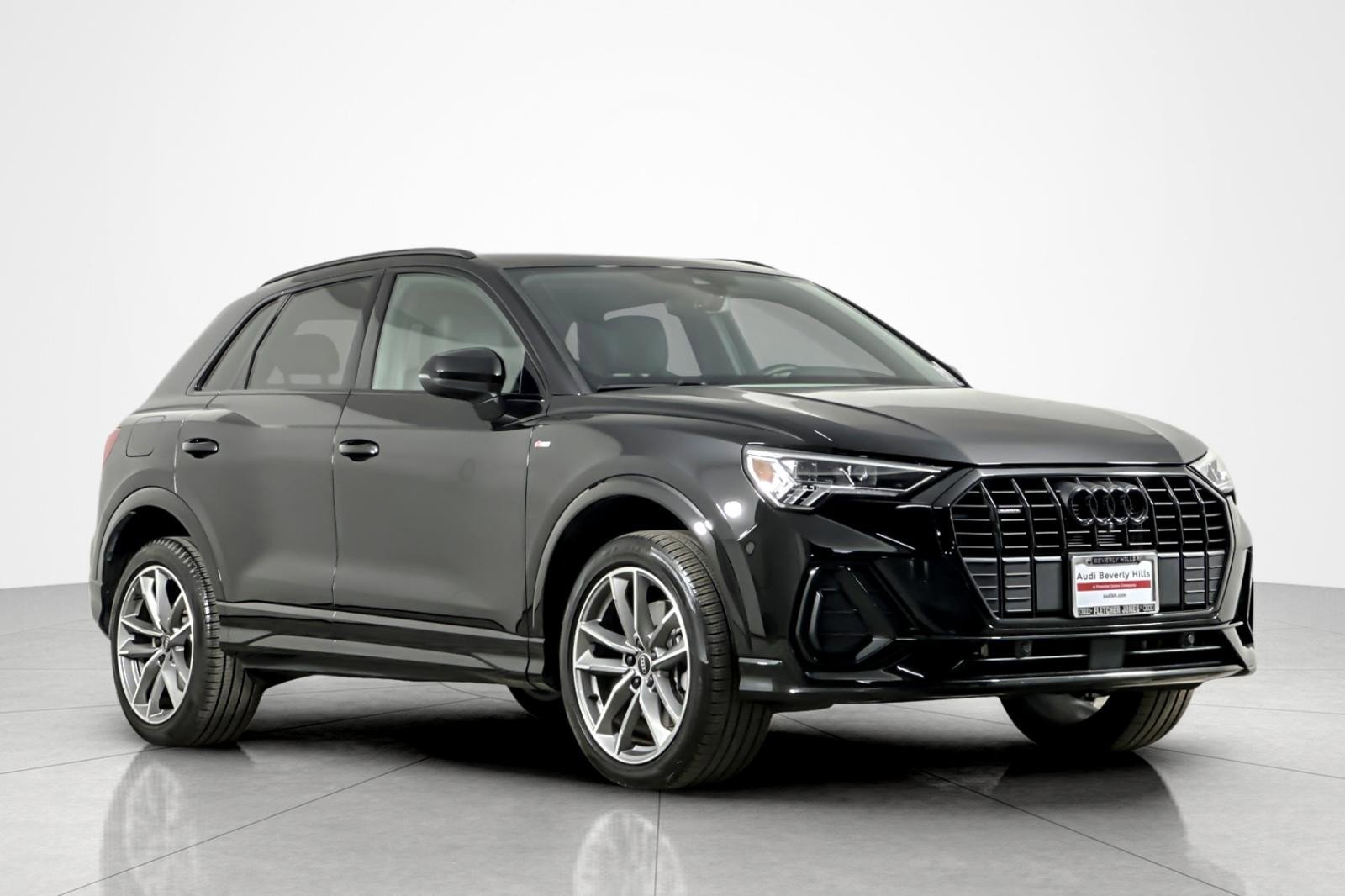 Used 2023 Audi Q3 2.0T Premium Plus w/ Premium Plus Package image 7