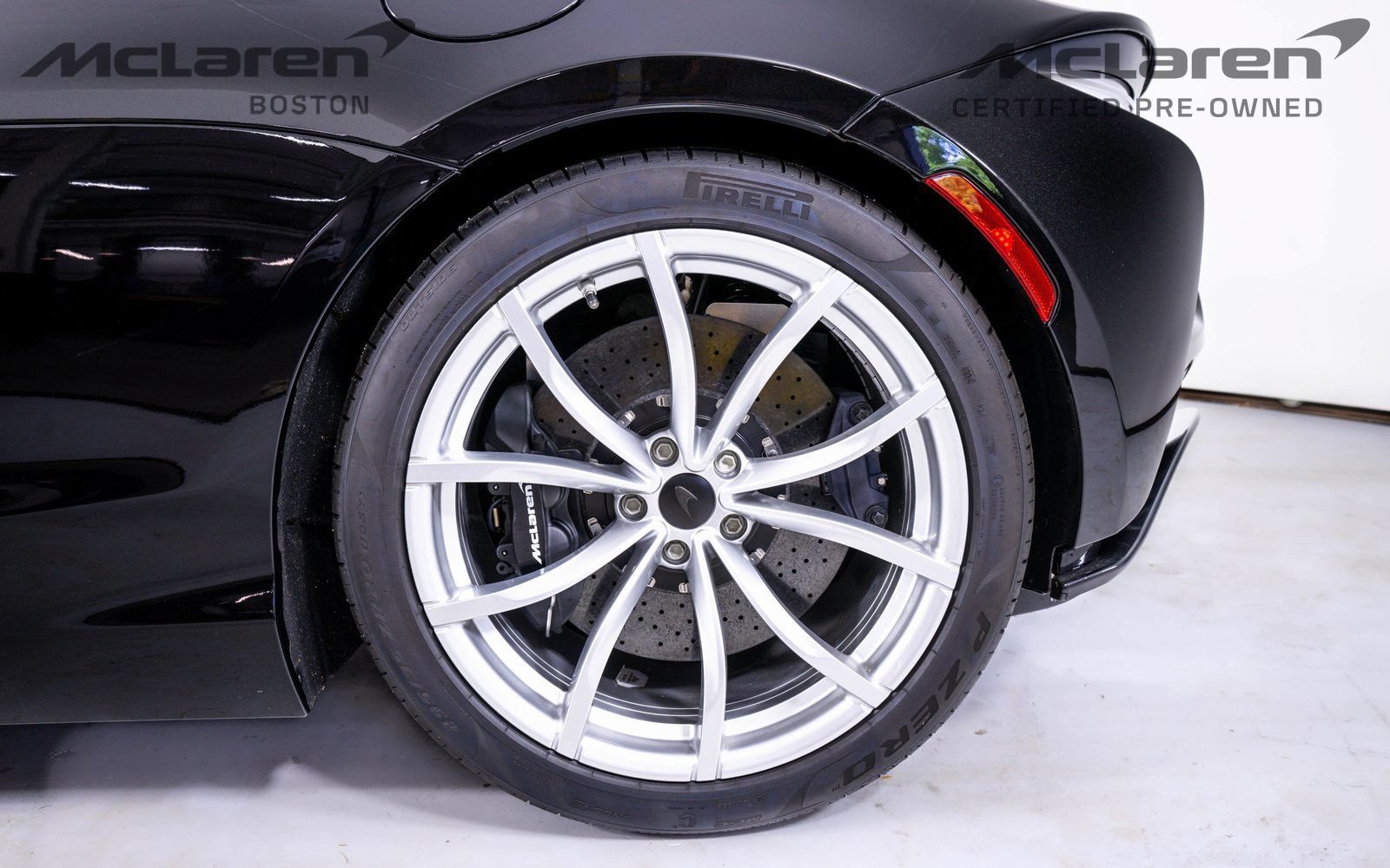 Used 2025 McLaren Artura Spider RWD image 14