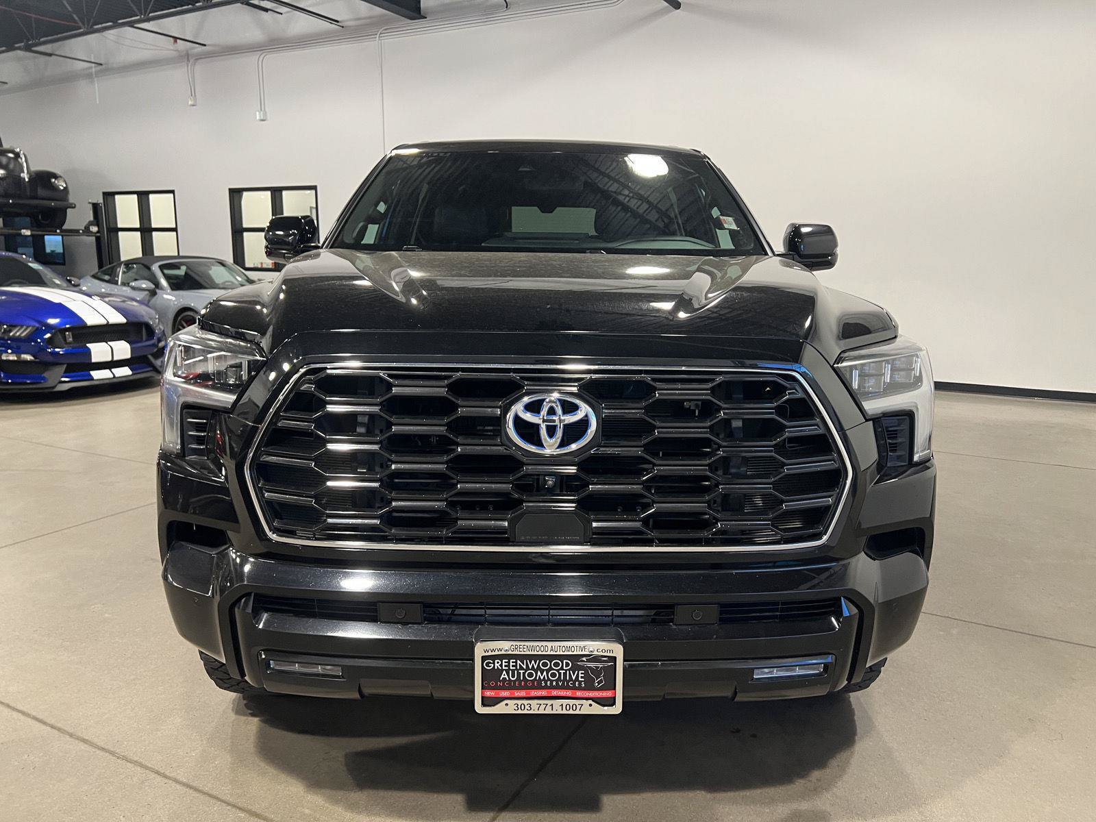 Used 2023 Toyota Sequoia Platinum AWD/4WD image 8