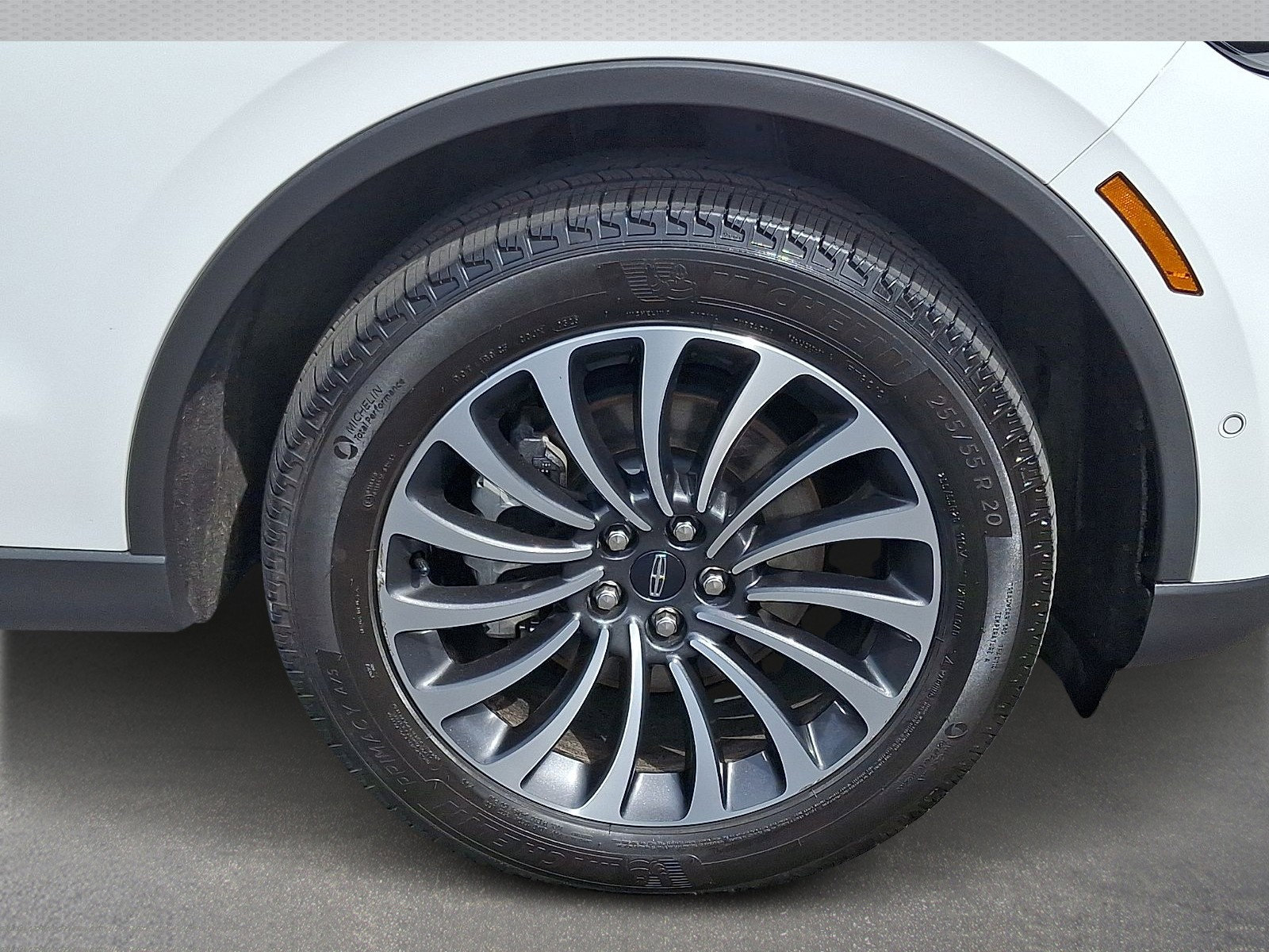 Used 2023 Lincoln Aviator Reserve w/ Equipment Group 201A image 8
