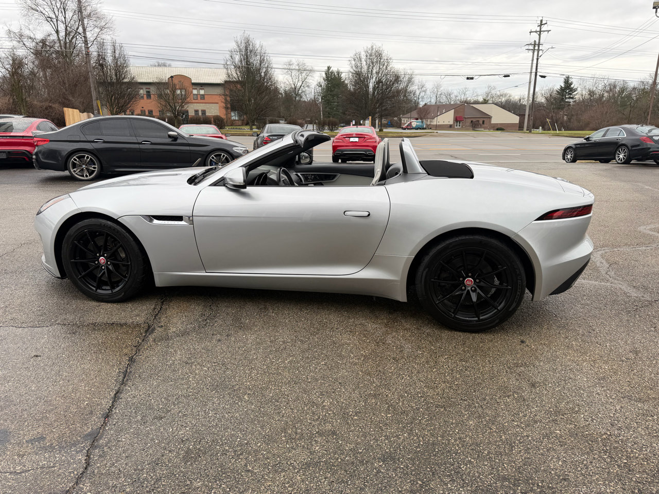 Used 2018 Jaguar F-TYPE Convertible image 23