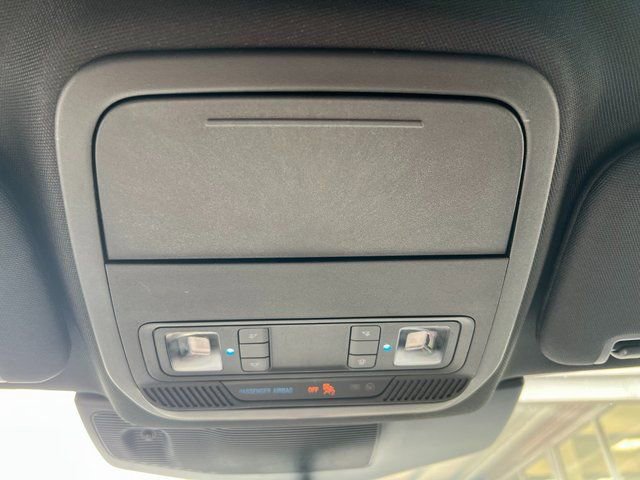 Used 2023 Ford Explorer Platinum w/ Equipment Group 601A image 31