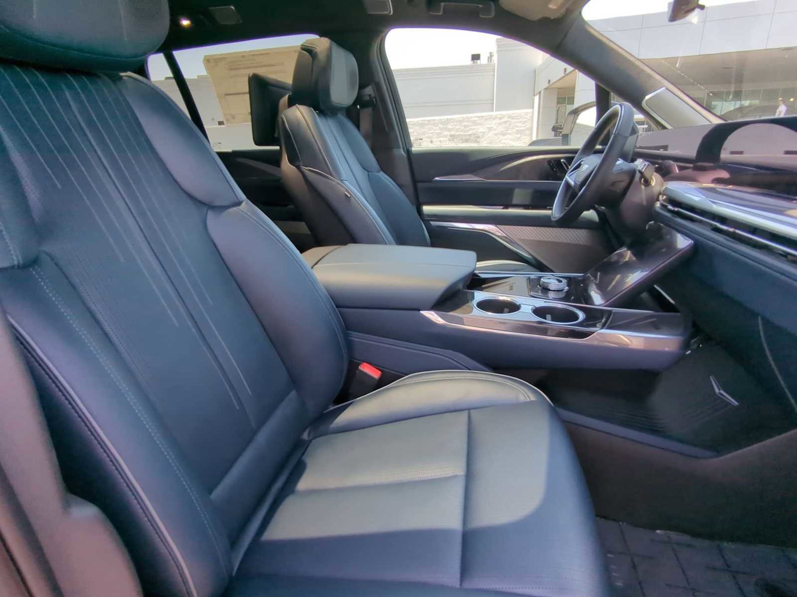 New 2025 Cadillac Escalade IQ Sport 2 image 27