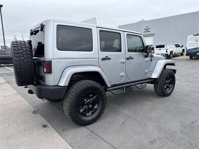 Used 2015 Jeep Wrangler Unlimited Sahara image 5