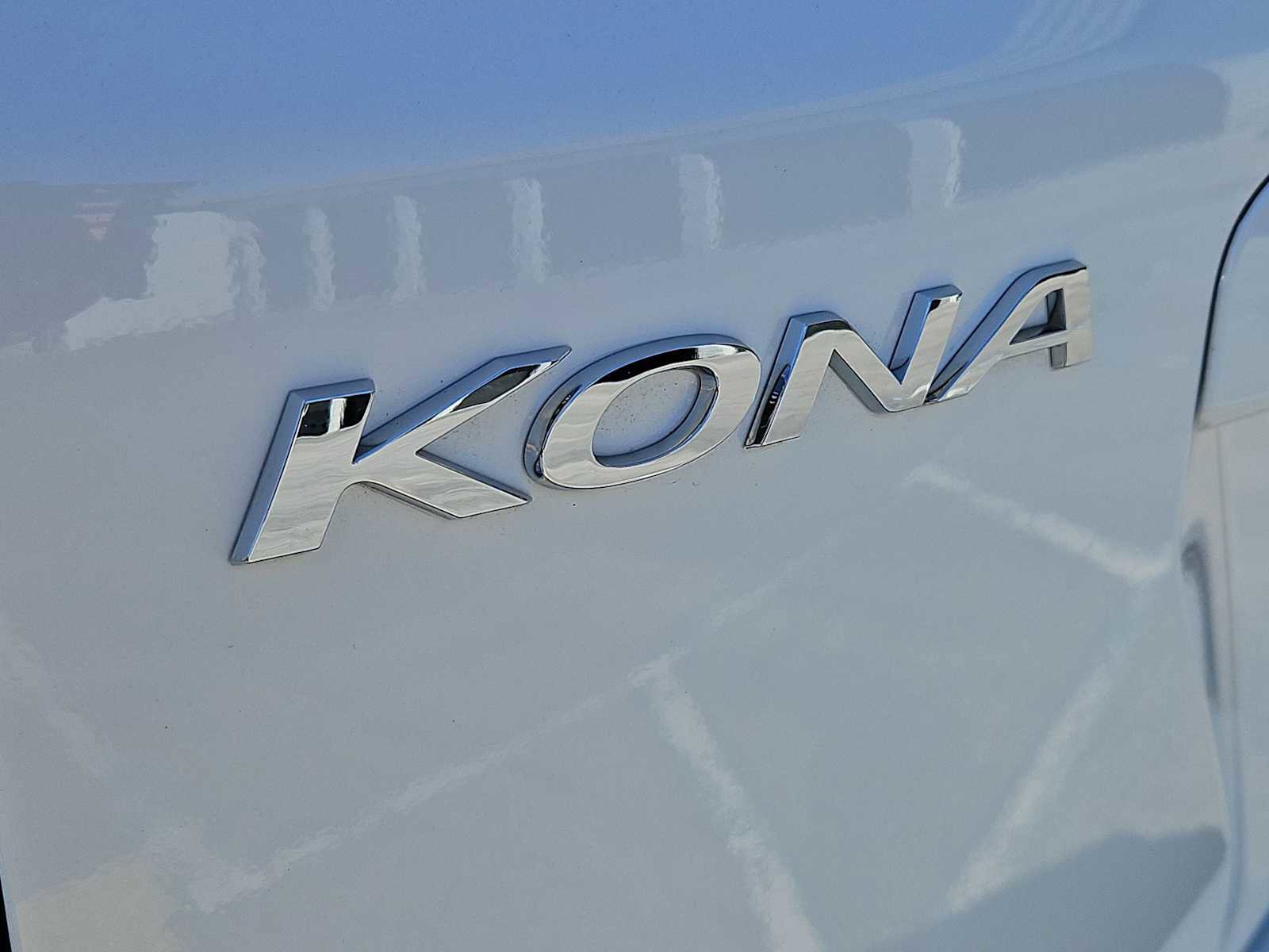 Certified 2021 Hyundai Kona Limited w/ Cargo Package FWD image 12
