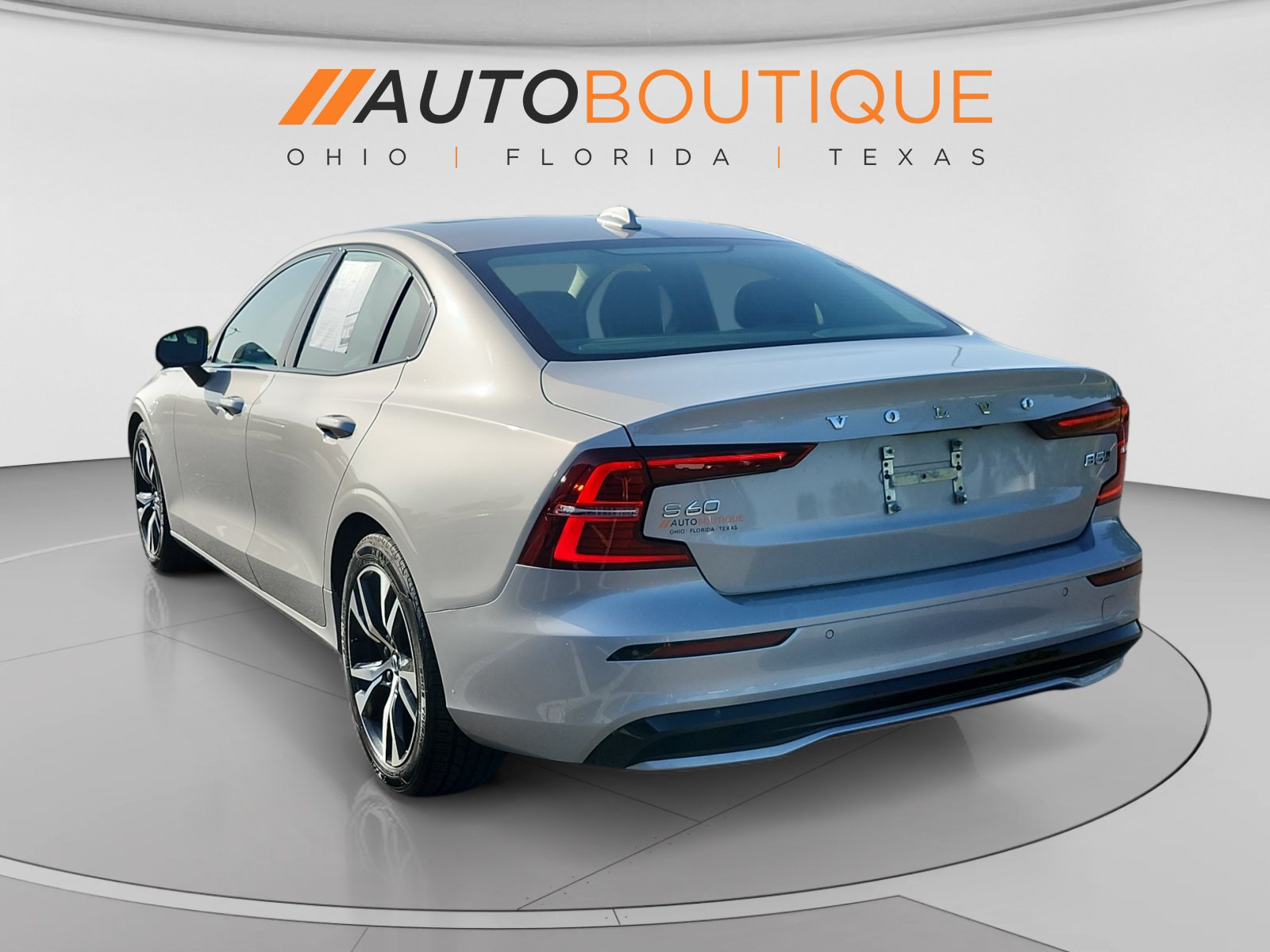 Used 2023 Volvo S60 B5 Core AWD/4WD image 3