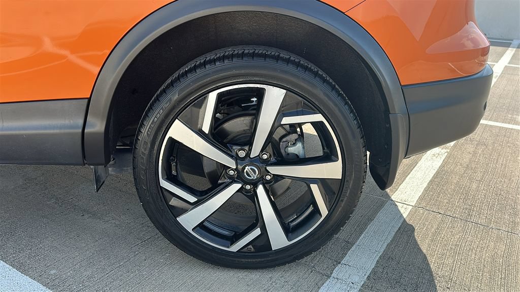 Used 2021 Nissan Rogue Sport SL w/ Premium Package FWD image 19