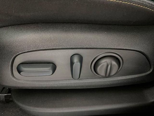 Used 2023 Chevrolet Equinox LT image 25