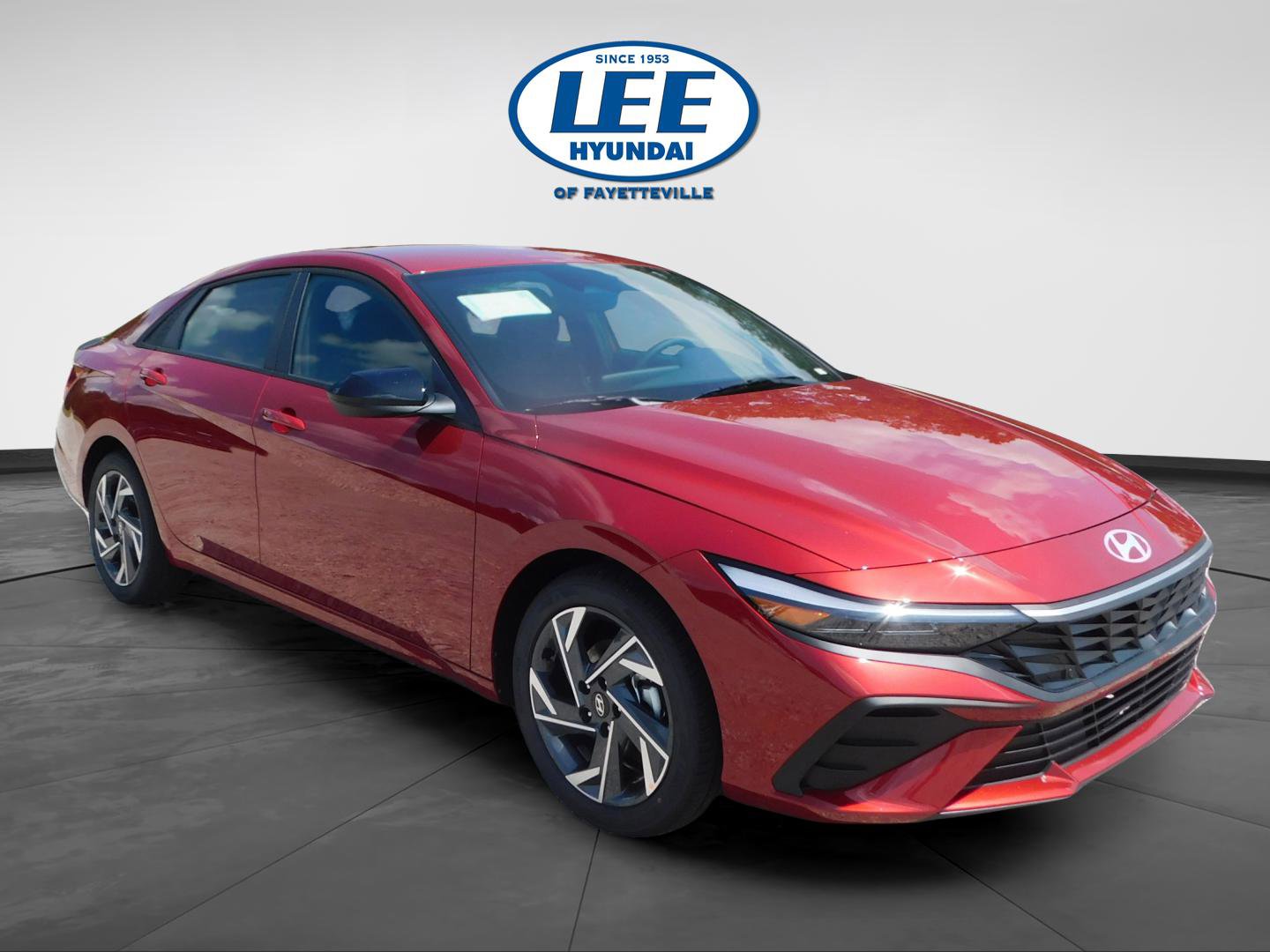 Used 2025 Hyundai Elantra Sport FWD image 1