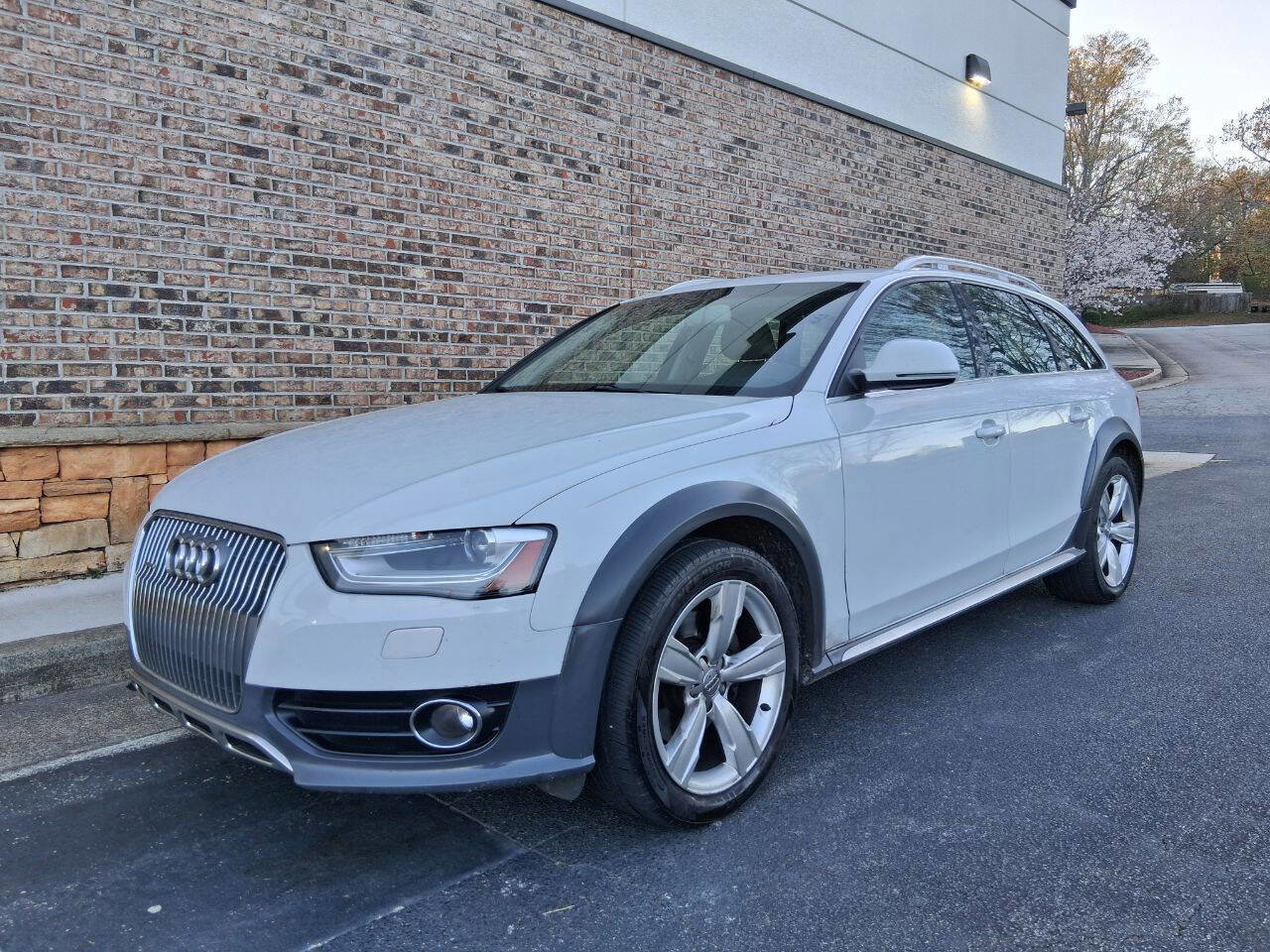 Used 2013 Audi A4 Premium Plus w/ Premium Plus Pkg