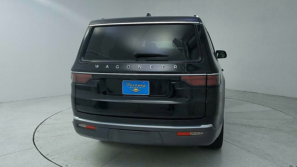 Used 2022 Jeep Wagoneer Series II AWD/4WD image 6