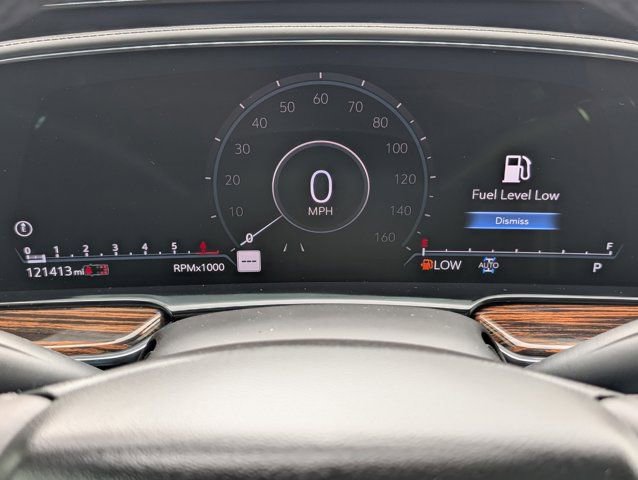 Used 2021 Cadillac Escalade ESV Premium Luxury w/ LPO, Illumination Package image 26