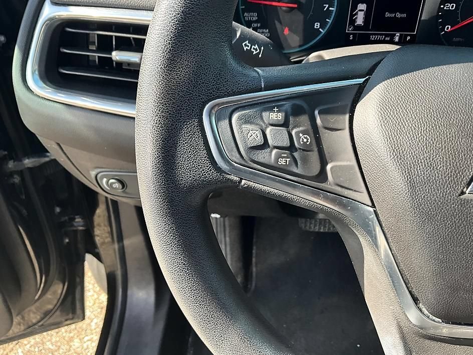 Used 2018 Chevrolet Equinox LT AWD/4WD image 32