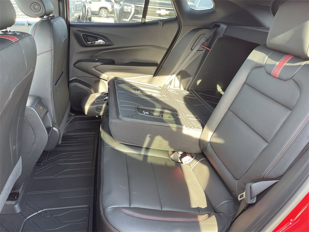 New 2026 Chevrolet Trax RS w/ Sunroof Package image 22