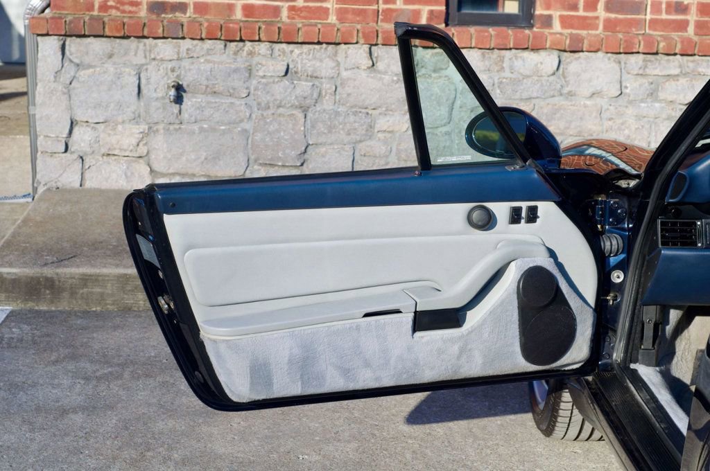 Used 1995 Porsche 911 Carrera image 26