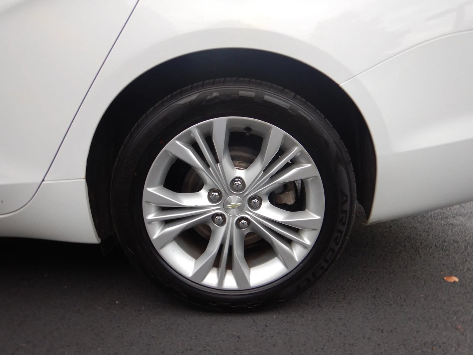 Used 2014 Chevrolet Impala LT w/ Premium Seating Package FWD image 32