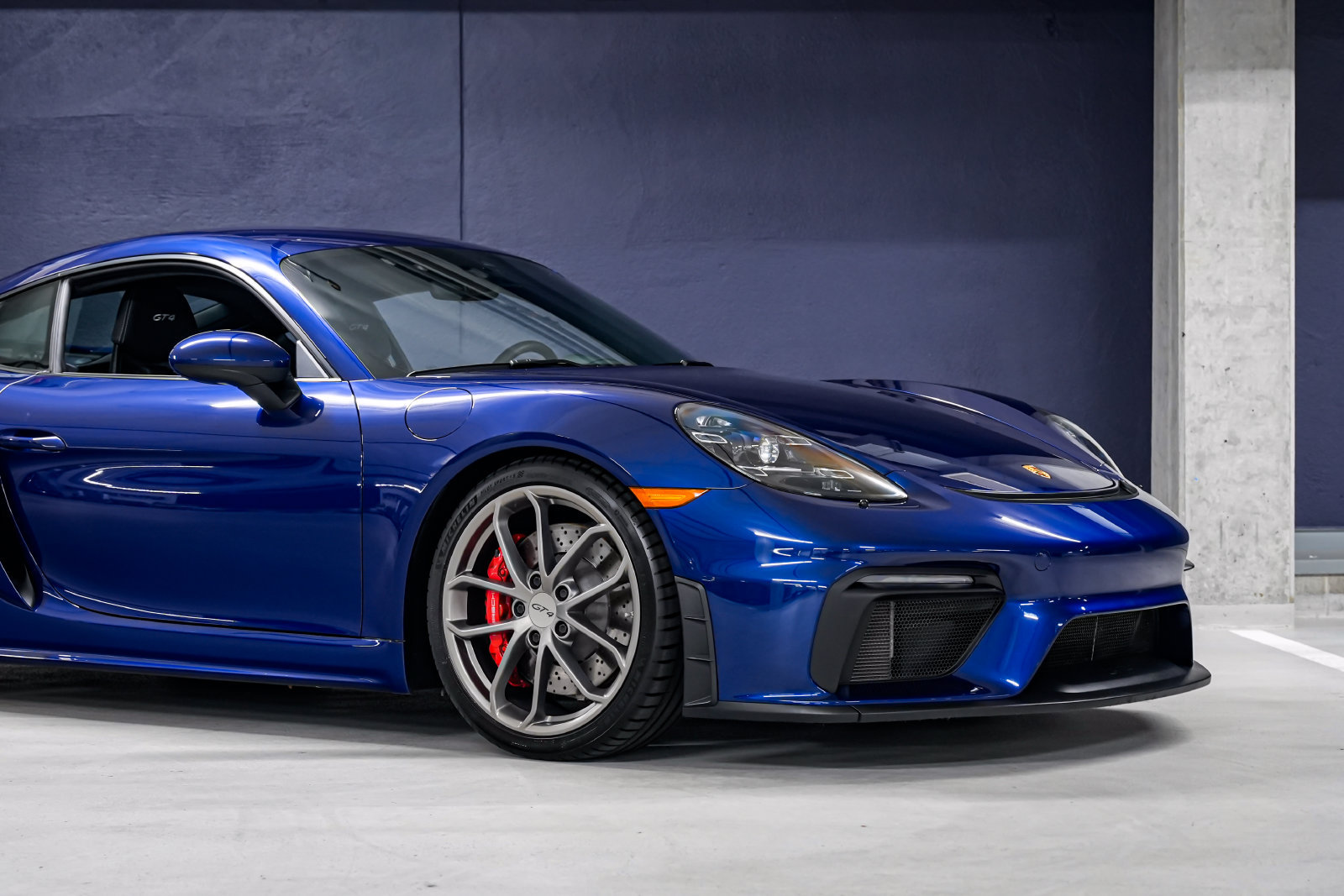 Used 2020 Porsche 718 Cayman GT4 RWD image 34