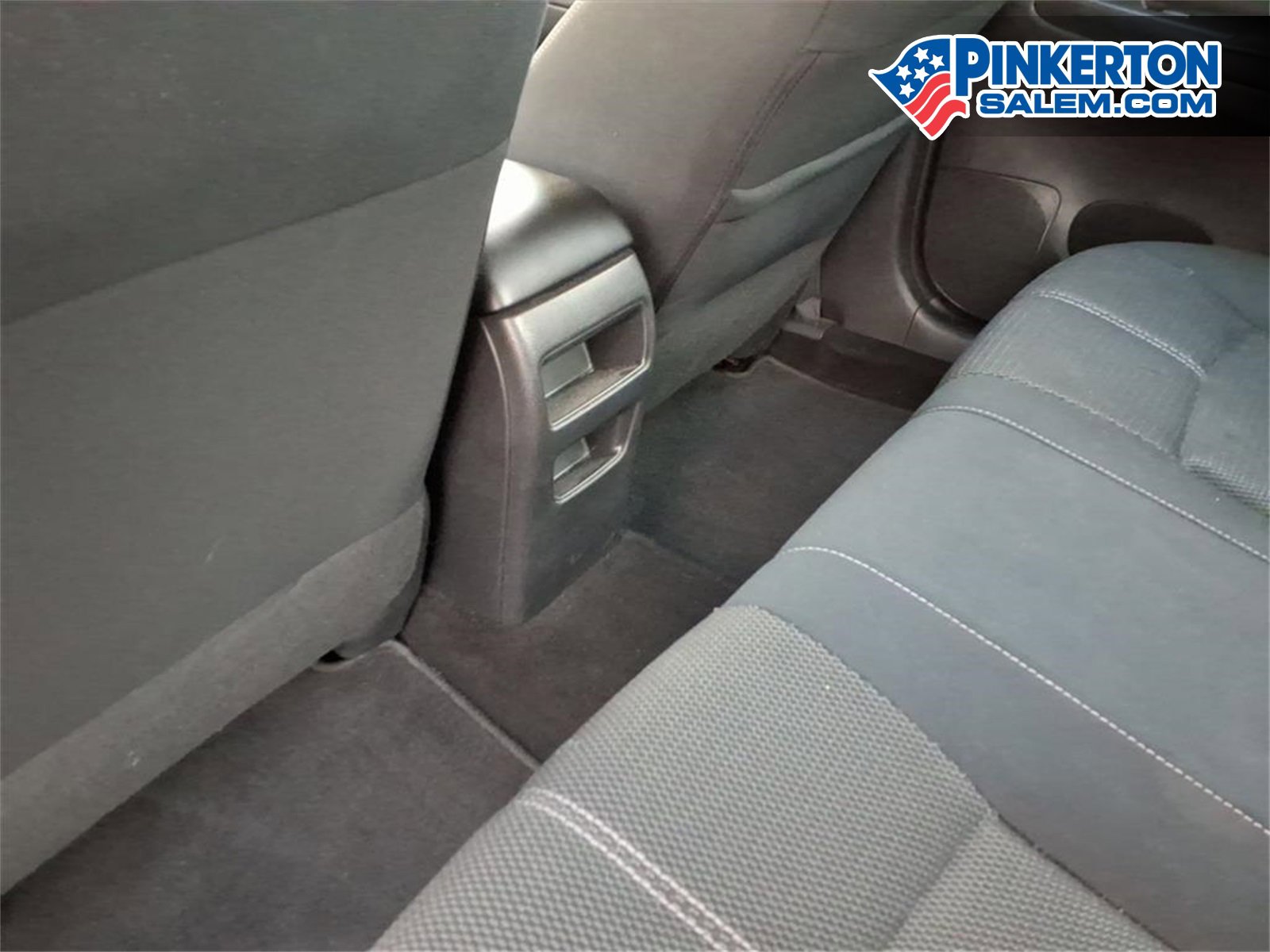 Used 2016 Nissan Sentra S image 13