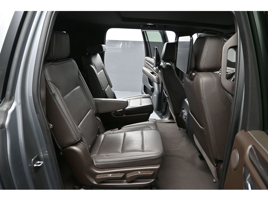 Used 2021 GMC Yukon XL Denali w/ Denali Ultimate Package AWD/4WD image 19