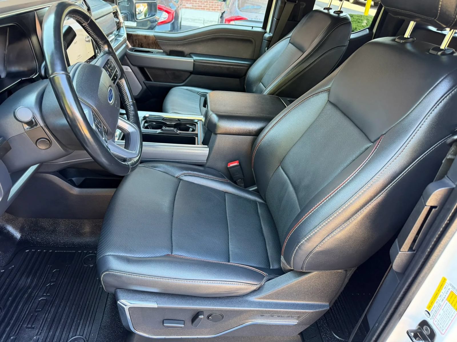 Used 2024 Ford F250 Lariat AWD/4WD image 11