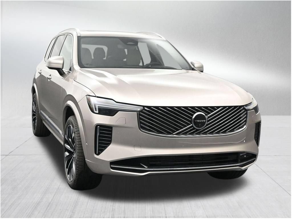 New 2026 Volvo XC90 T8 Plus w/ Protection Package Premier AWD/4WD image 7