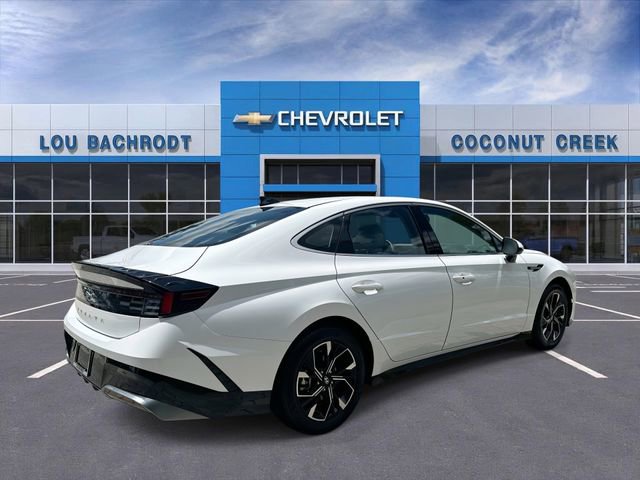 Used 2025 Hyundai Sonata SEL FWD image 8