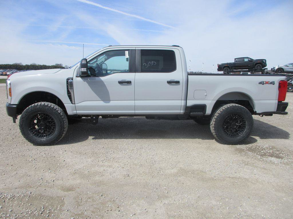 New 2026 Ford F250 XL w/ XL Off-Road Package image 9