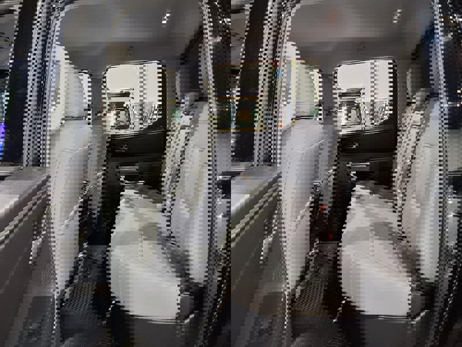 Used 2022 Toyota Tundra SR5 w/ TRD Off-Road Premium Package image 17