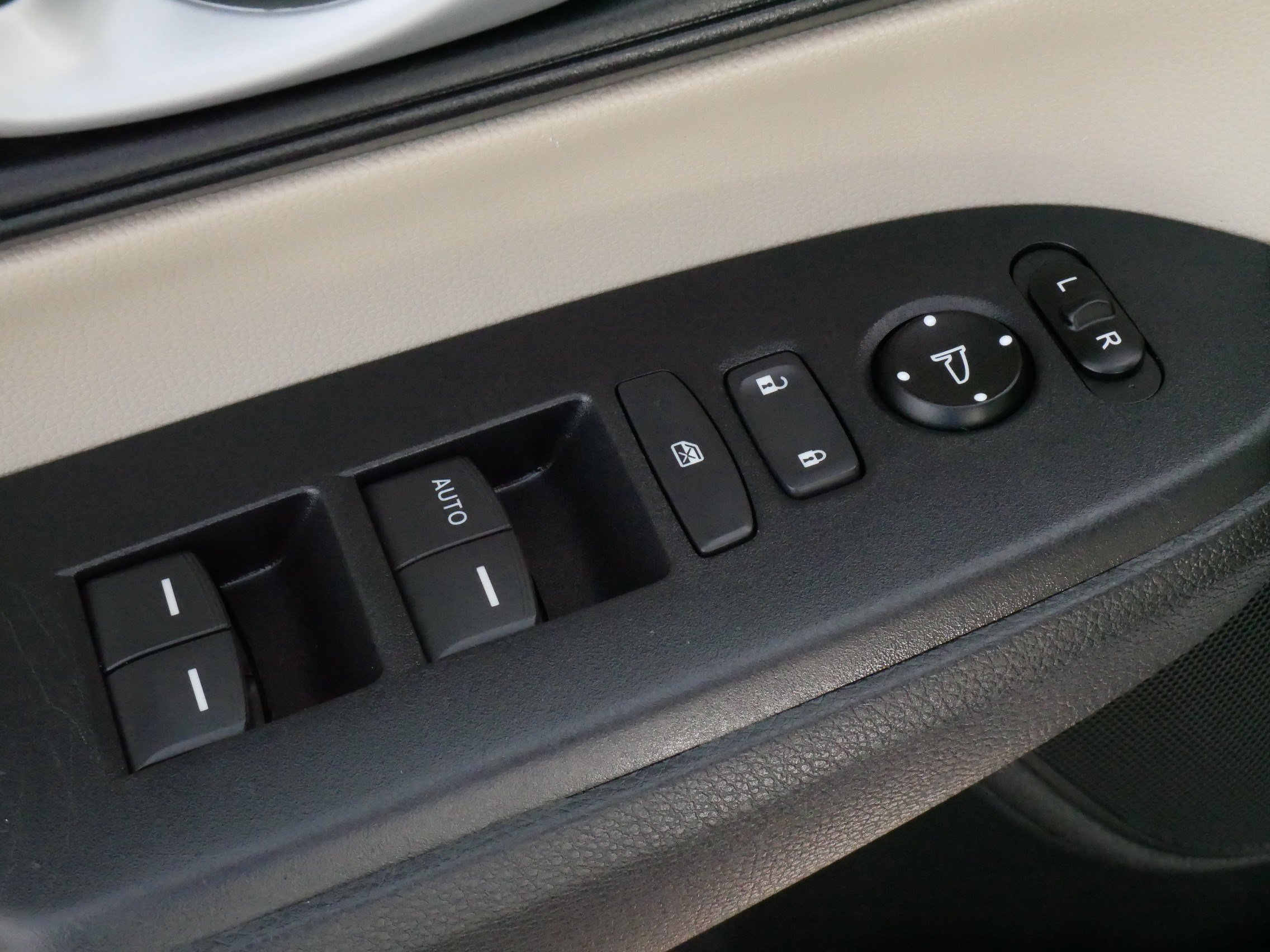 Certified 2019 Honda CR-V LX image 19