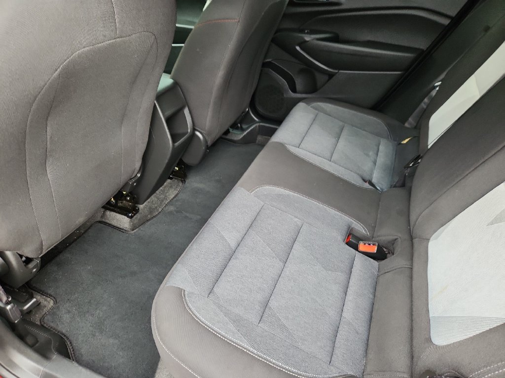 Used 2024 Chevrolet Trax RS FWD image 10