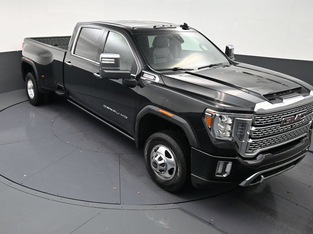 Used 2021 GMC Sierra 3500 Denali w/ Denali Ultimate Package AWD/4WD image 18