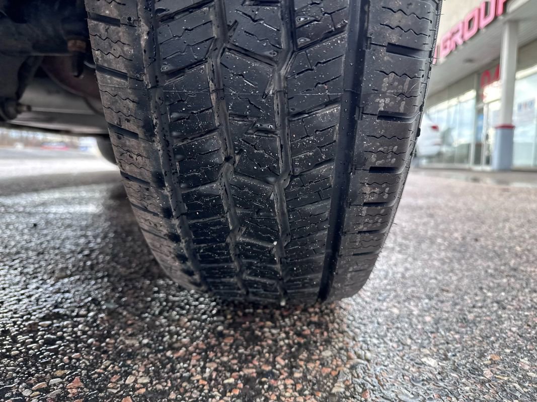 Used 2019 GMC Savana 2500 w/ Driver Convenience Package image 39