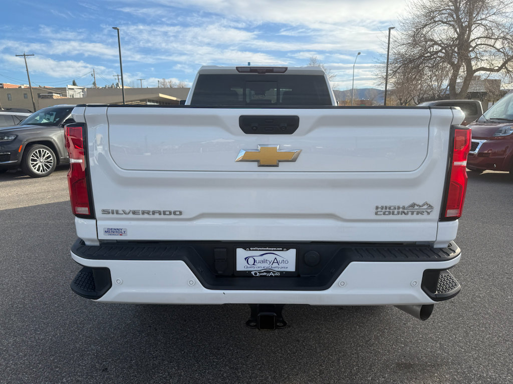 Used 2024 Chevrolet Silverado 3500 High Country w/ High Country Premium Package image 7