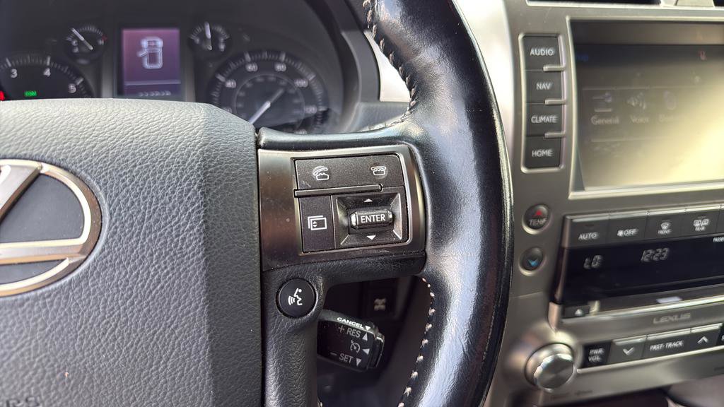 Used 2018 Lexus GX 460 Premium w/ Premium Package AWD/4WD image 24