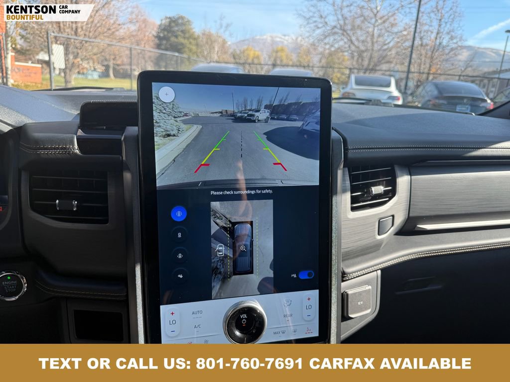 Used 2024 Ford Expedition Platinum AWD/4WD image 35