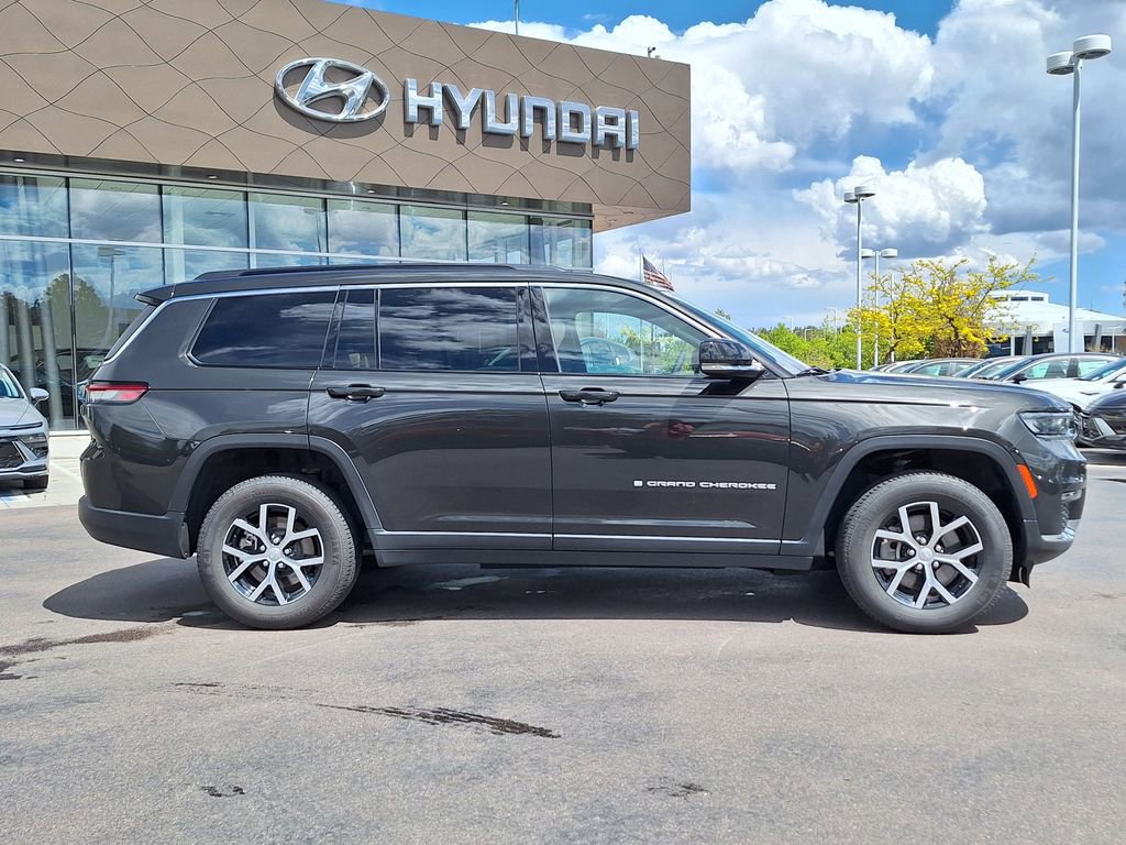 Used 2024 Jeep Grand Cherokee L Limited AWD/4WD video 2