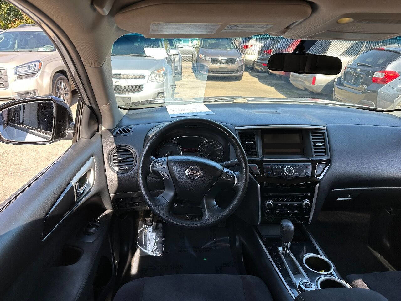 Used 2016 Nissan Pathfinder S image 11