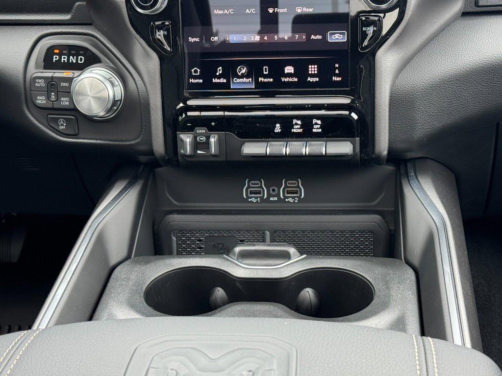 New 2026 RAM 1500 Laramie AWD/4WD image 12