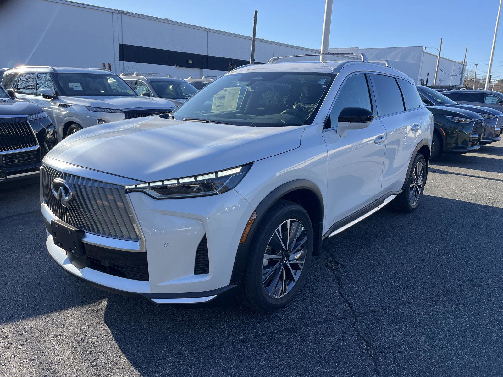 New 2026 INFINITI QX60 Luxe w/ Cargo Package image 7