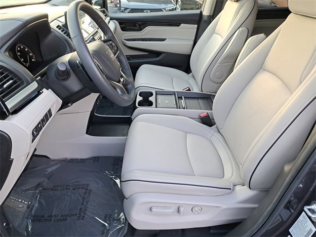 Certified 2025 Honda Odyssey Touring image 17