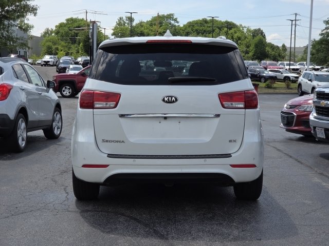 Used 2017 Kia Sedona EX FWD image 10