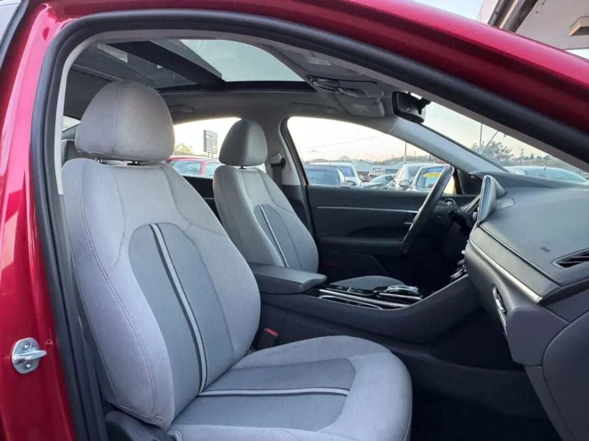Used 2020 Hyundai Sonata SEL w/ Convenience + Sunroof Package FWD image 16