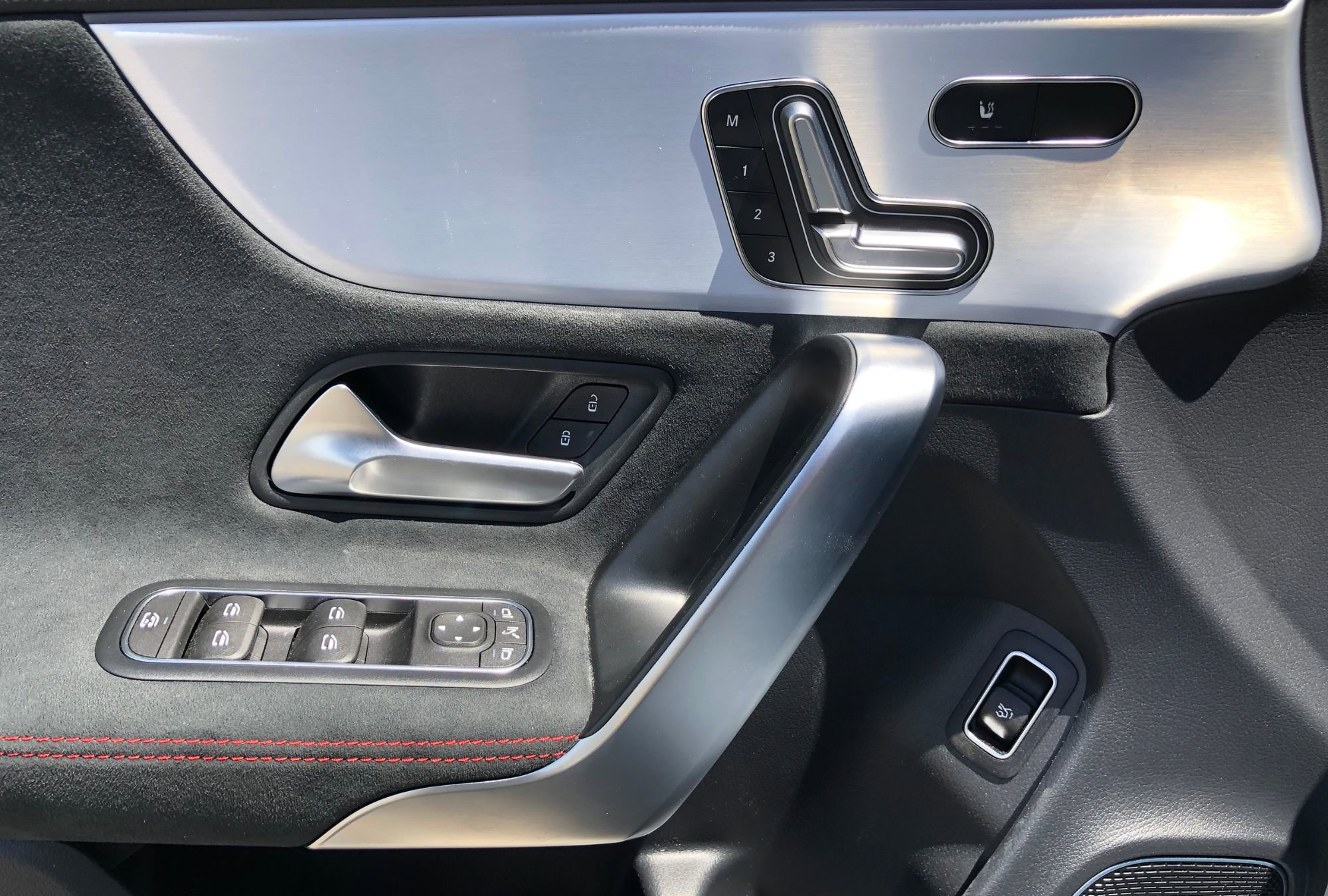 New 2025 Mercedes-Benz CLA 250 4MATIC image 12