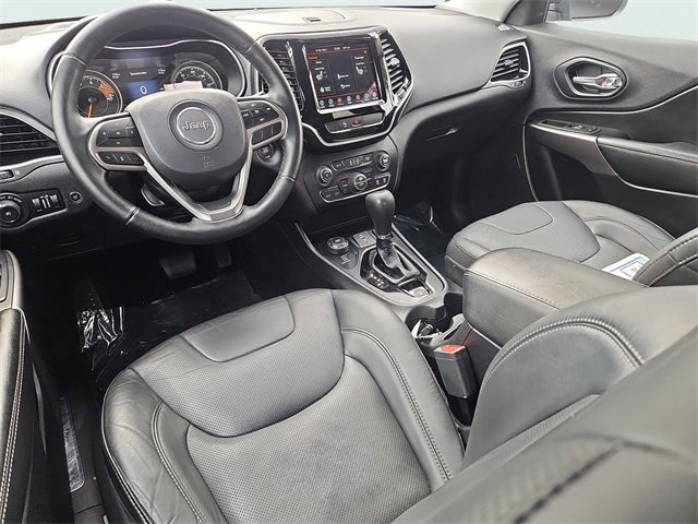 Used 2019 Jeep Cherokee Limited w/ Trailer Tow Group image 11