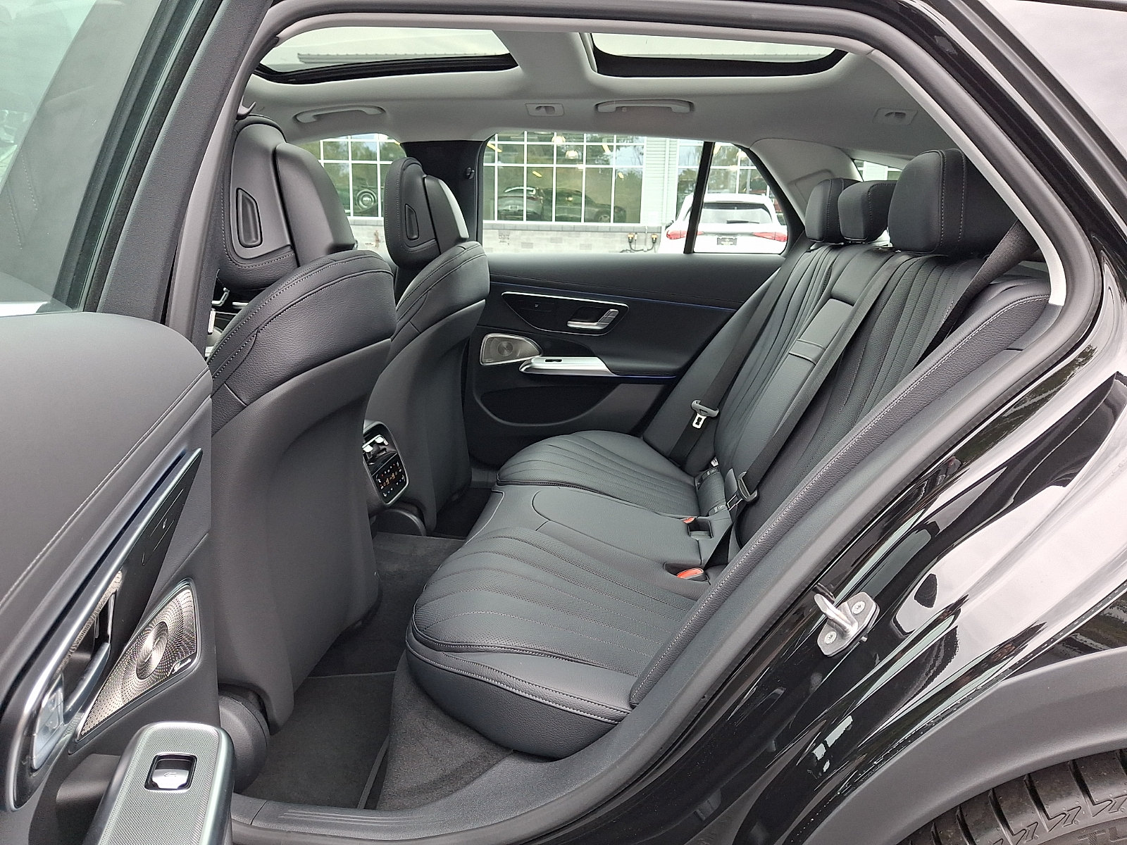 New 2027 Mercedes-Benz E 450 4MATIC All-Terrain Wagon image 8